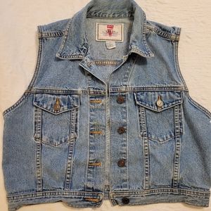Levi's denim vest